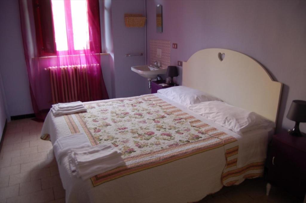 Casa Betania Hotel Cortona Ruang foto